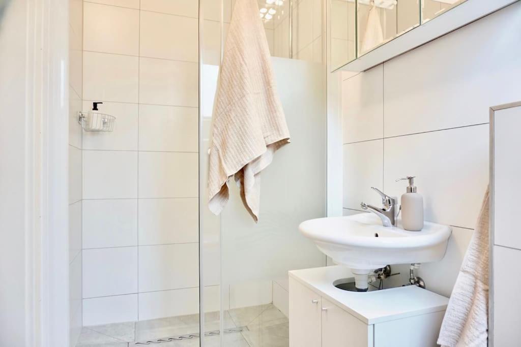 Neu I Moderne Zentrale Wohnung I Netflix I 4 Gaeste Andernach Exterior photo